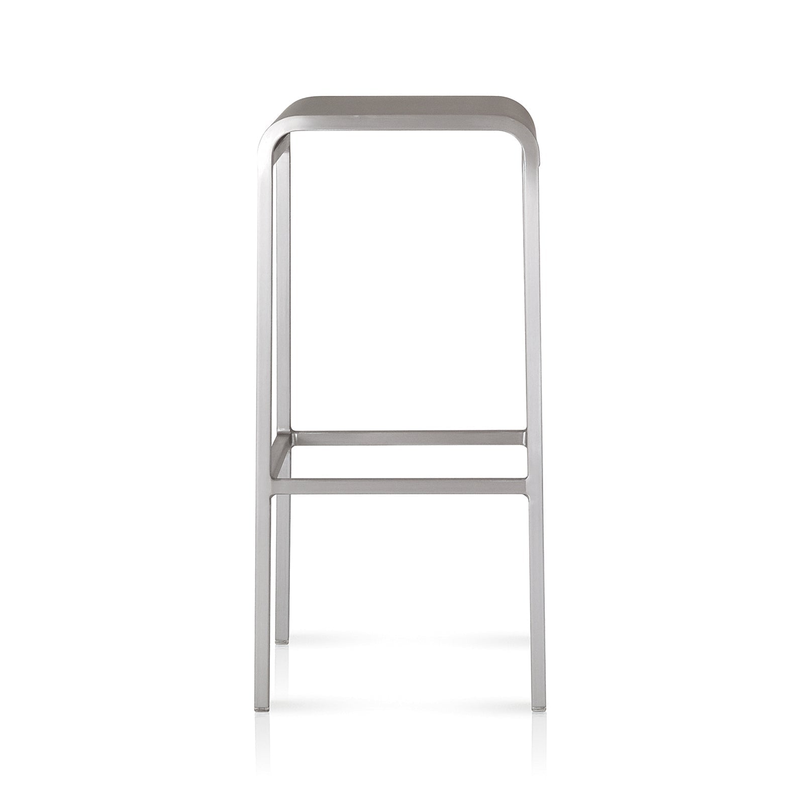 20-06 Bar and Counter Stool